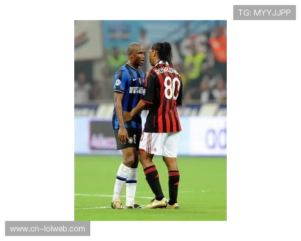 卡卡社媒晒与马尔蒂尼合照，米兰老队友温情重逢