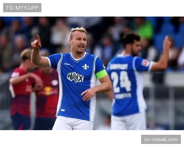 德甲副班长之争:波鸿3-2达姆施塔特,赢得保级关键三分